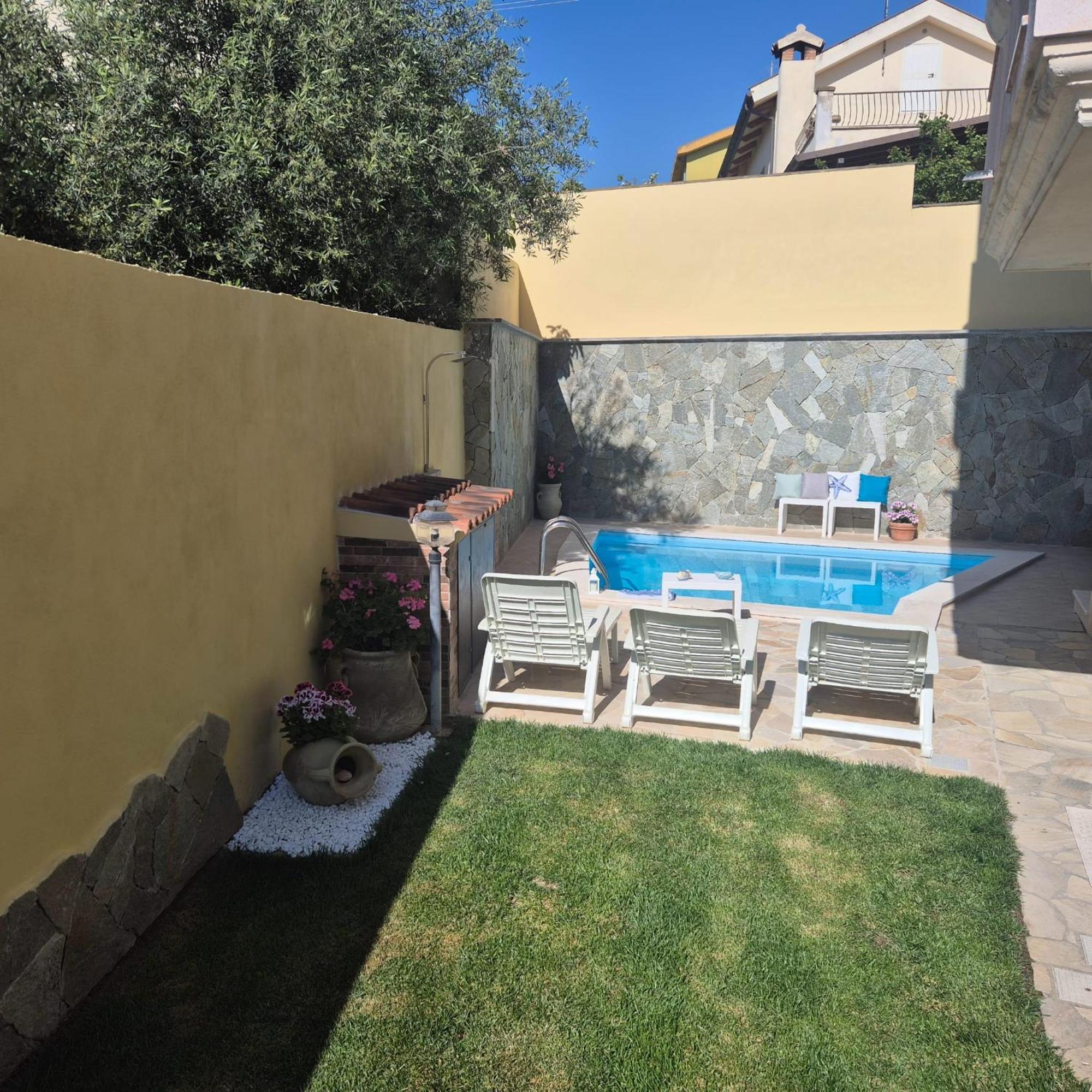 Exclusive Use Swimming Pool Available From June To September Cagliari Exteriér fotografie